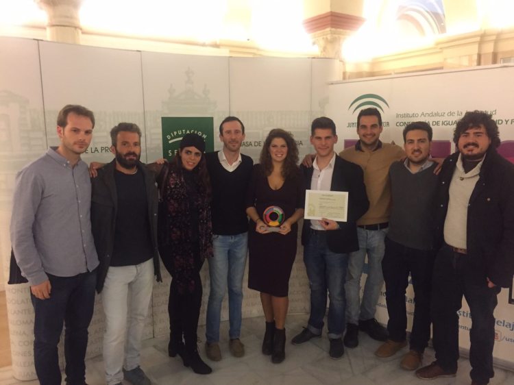 photo111761547783678751